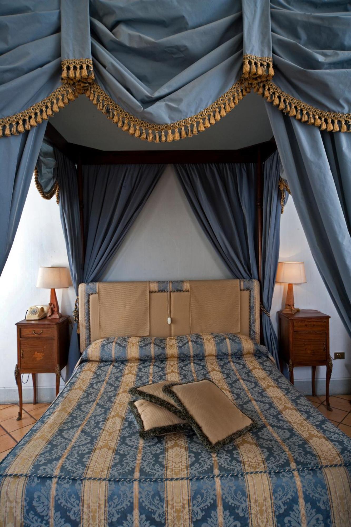 Palazzo Dragoni Hotel Spoleto Eksteriør billede